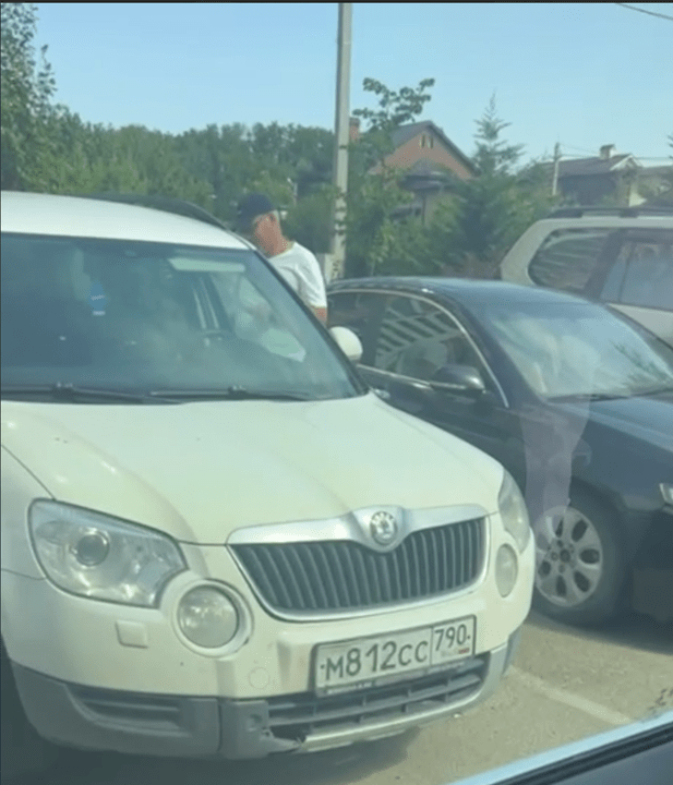 Auto numerolla М812СС 790RUS Skoda Yeti on rekisteröity
