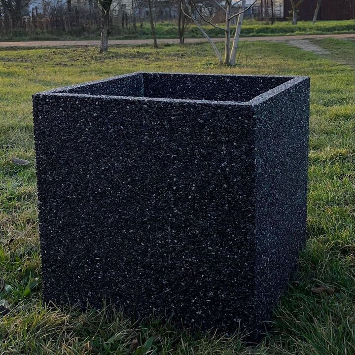 Iso kukkaruukku 500
